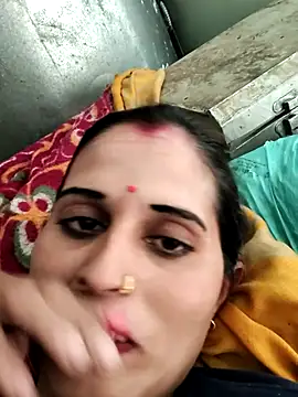Bhavna8080 online show from May 16, 1:02 am