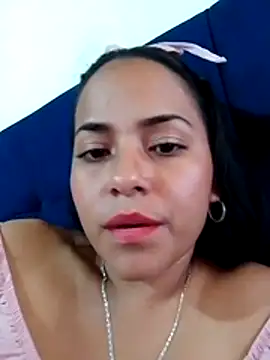 Snapshot of Maliha_21 chatting on June 23, 10:19 pm Maliha 21 online show from June 23, 10:19 pm