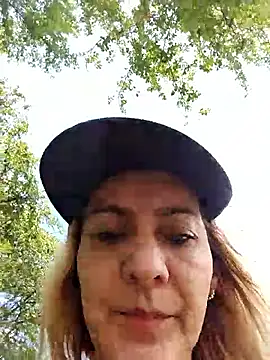 Snapshot of Monita_Med chatting on May 1, 3:49 pm Monita Med online show from May 1, 3:49 pm