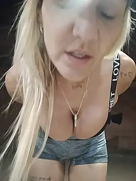 Snapshot of Monita_Med chatting on July 9, 1:09 am Monita Med online show from July 9, 1:09 am
