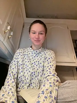 SugarNCinnamon online show from February 16, 9:27 am