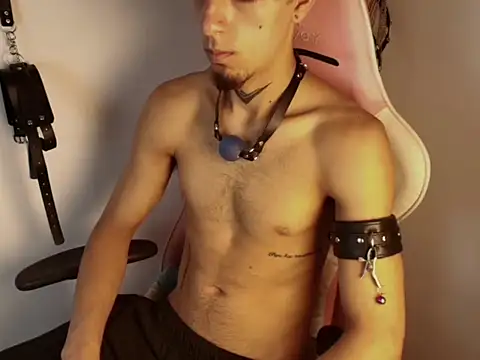 dark rosse online show from February 8, 10:57 pm