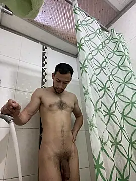 TyagoRoberts  online show from January 17, 6:44 pm