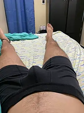 TyagoRoberts  online show from February 15, 4:09 am