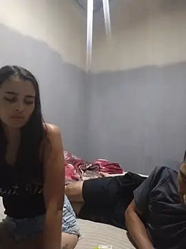 Rodrigohernan19 online show from April 17, 2:58 am