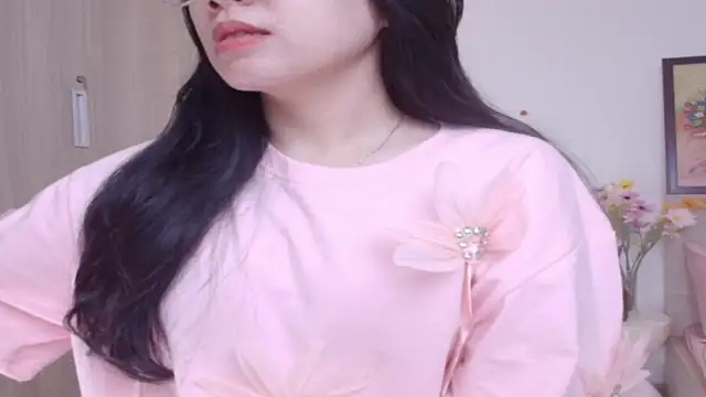 Snapshot of BunnyT_Bae__ chatting on May 21, 11:17 am BunnyT Bae online show from May 21, 11:17 am