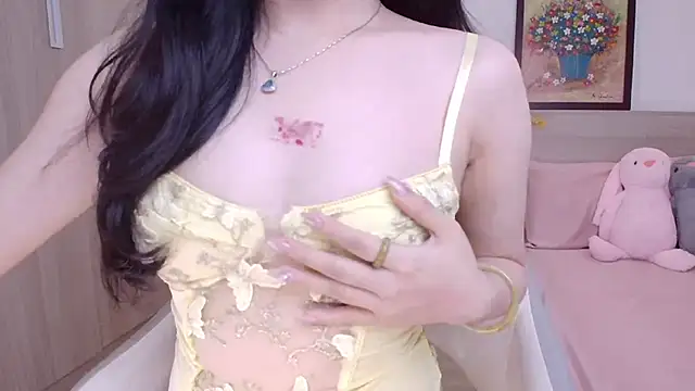 Snapshot of BunnyT_Bae__ chatting on May 25, 9:59 am BunnyT Bae online show from May 25, 9:59 am
