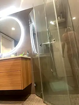 Pierre4tjyxx online show from January 7, 5:54 am