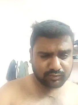 Snapshot of handsomeboy1414 chatting on May 5, 6:27 pm handsomeboy1414 online show from May 5, 6:27 pm