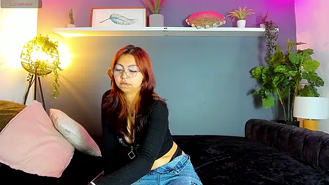 Kira Exe  online show from April 15, 11:39 am