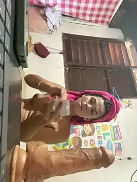 Snapshot of HugeNipsRosalinda chatting on April 12, 7:46 am HugeNipsRosalinda online show from April 12, 7:46 am