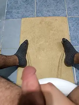 lyonnqw online show from January 13, 5:51 pm