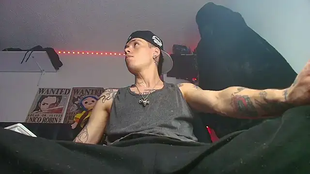 Anhony Muscle online show from April 13, 7:41 pm