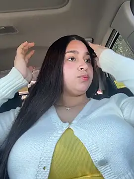 leslieof online show from April 21, 5:50 pm