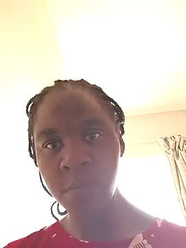 Snapshot of princess-boobz chatting on February 26, 12:04 pm princess-boobz online show from February 26, 12:04 pm