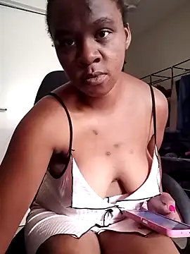 Snapshot of princess-boobz chatting on April 24, 7:00 am princess-boobz online show from April 24, 7:00 am