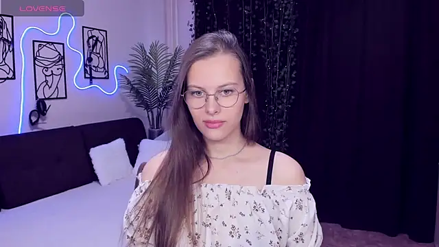 Snapshot of AyumiBlossom chatting on February 19, 11:50 am AyumiBlossom online show from February 19, 11:50 am