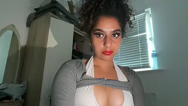Snapshot of fayfay21@xh chatting on July 9, 8:13 pm fayfay21xh online show from July 9, 8:13 pm