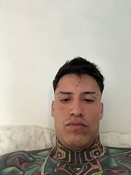 Snapshot of Chrissblack chatting on February 22, 8:18 pm Chrissblack online show from February 22, 8:18 pm