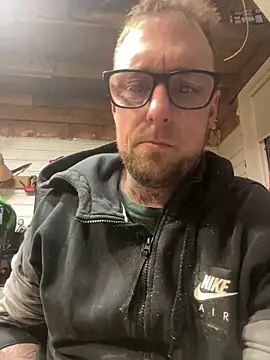 WIDBIGWHITECOCK online show from February 5, 5:12 am