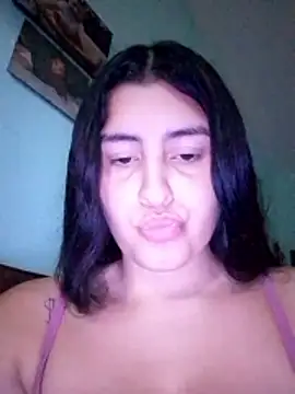 Snapshot of Tiffany06 chatting on February 26, 8:02 am Tiffany06 online show from February 26, 8:02 am