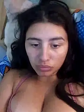 Snapshot of Tiffany06 chatting on March 4, 4:18 am Tiffany06 online show from March 4, 4:18 am