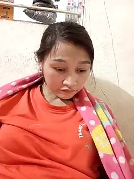 yumyum112 online show from February 25, 1:21 pm