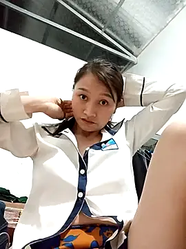 yumyum112 online show from March 3, 1:50 pm