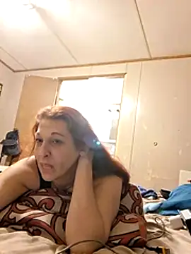 Snapshot of Minutemaid24 chatting on August 2, 8:35 am Minutemaid24 online show from August 2, 8:35 am