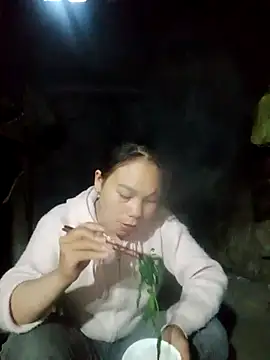 vanvan005 online show from March 9, 11:42 pm