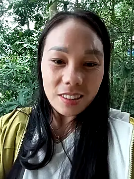 Snapshot of vanvan005 chatting on May 1, 10:31 am vanvan005 online show from May 1, 10:31 am