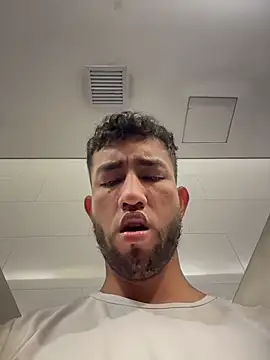 liam bronw online show from March 29, 3:56 pm