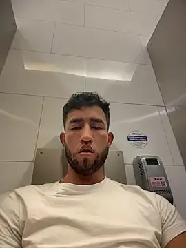 liam bronw online show from April 25, 6:16 pm