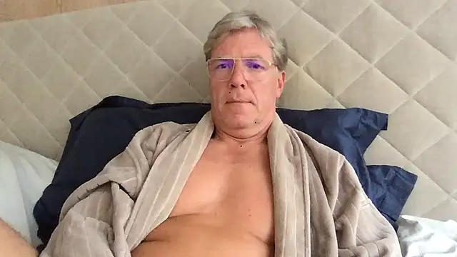 Snapshot of abibull chatting on July 12, 6:10 pm abibull online show from July 12, 6:10 pm