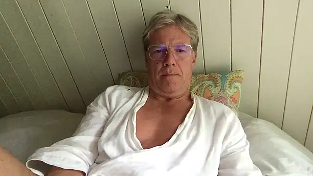 Snapshot of abibull chatting on July 20, 10:07 am abibull online show from July 20, 10:07 am