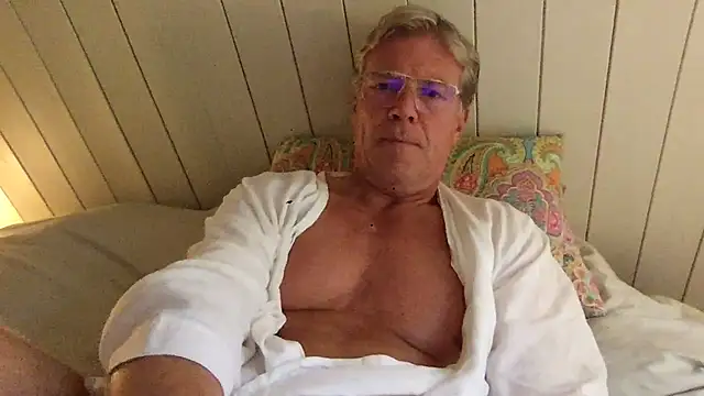 Snapshot of abibull chatting on July 21, 8:38 am abibull online show from July 21, 8:38 am
