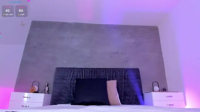 ayla lux online show from April 13, 5:24 am