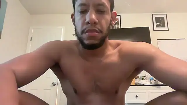 Snapshot of mannib_39 chatting on January 7, 8:33 pm mannib 39 online show from January 7, 8:33 pm