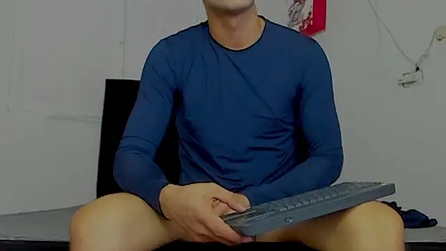Snapshot of camilo_model chatting on May 4, 6:26 pm camilo model online show from May 4, 6:26 pm
