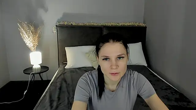 SkinyJoys online show from February 3, 1:59 am