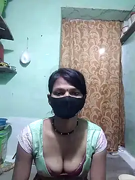 Snapshot of Miss__soniya106 chatting on February 17, 5:08 pm Miss soniya106 online show from February 17, 5:08 pm