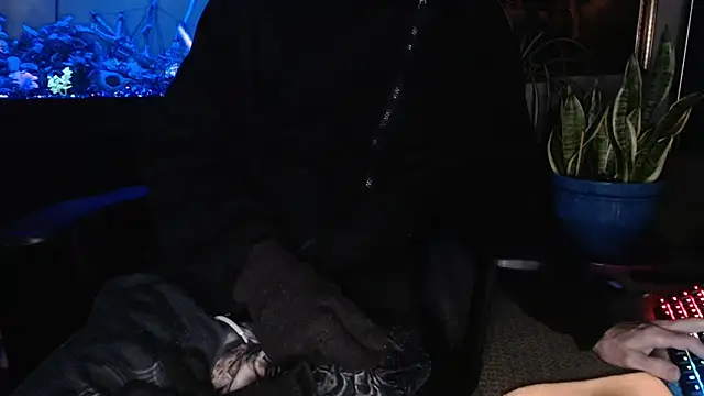 EspanolVato online show from April 6, 8:15 am