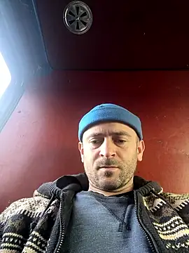 Snapshot of Majestik1 chatting on January 16, 12:20 pm Majestik1 online show from January 16, 12:20 pm