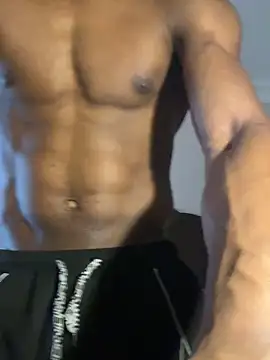 Snapshot of Blackieyboy_ chatting on February 16, 12:34 pm Blackieyboy online show from February 16, 12:34 pm