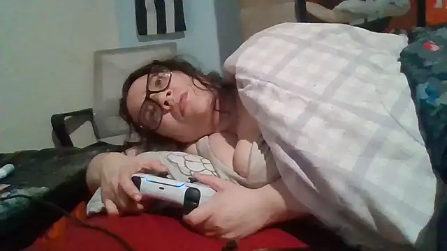 bellakay19 online show from April 5, 5:48 am