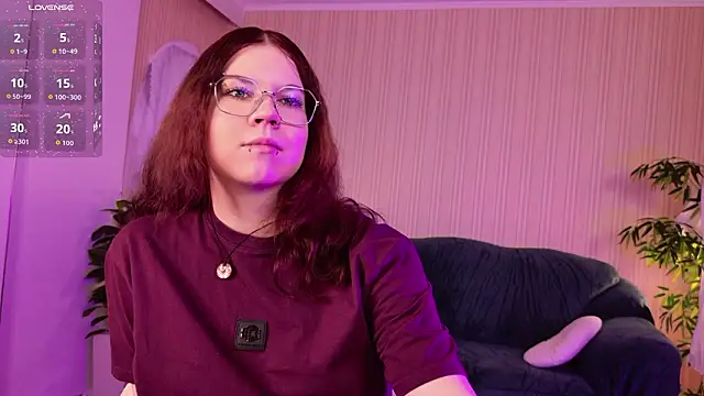 A Lot of Bunny online show from February 13, 3:19 pm