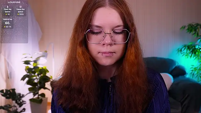 A Lot of Bunny online show from March 31, 7:20 am