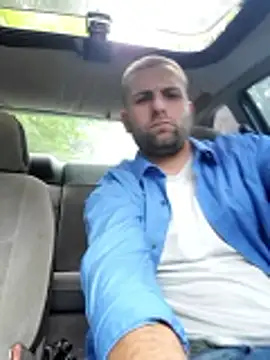 Snapshot of dccdc97 chatting on April 5, 11:24 pm dccdc97 online show from April 5, 11:24 pm