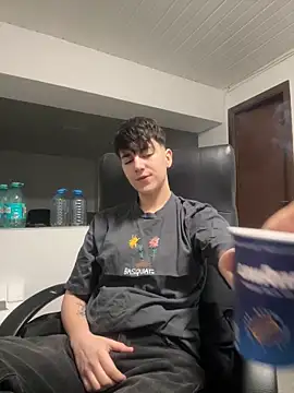 ravenryx online show from February 13, 3:52 pm