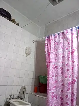 Snapshot of darkgodessone chatting on February 5, 2:05 am darkgodessone online show from February 5, 2:05 am